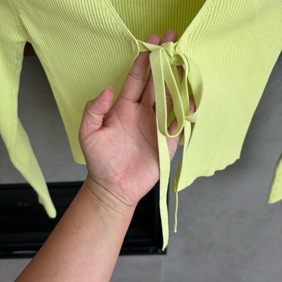 NWOT ZARA knit Cardigan with bow, Size S - Picture 9 of 14